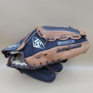 Louisville Slugger Baseball Tee Ball Glove Genesis 1884 GN14-BN RHT Youth 11.5”